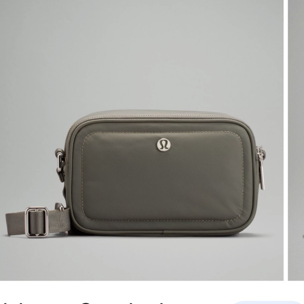 Lululemon Cross Body Camera Bag EUC